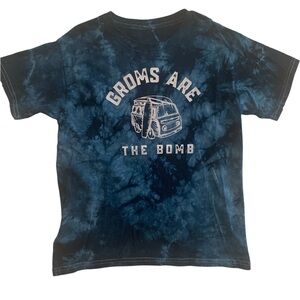 VGUC The Wishing Elephant Groms Tee 6/8